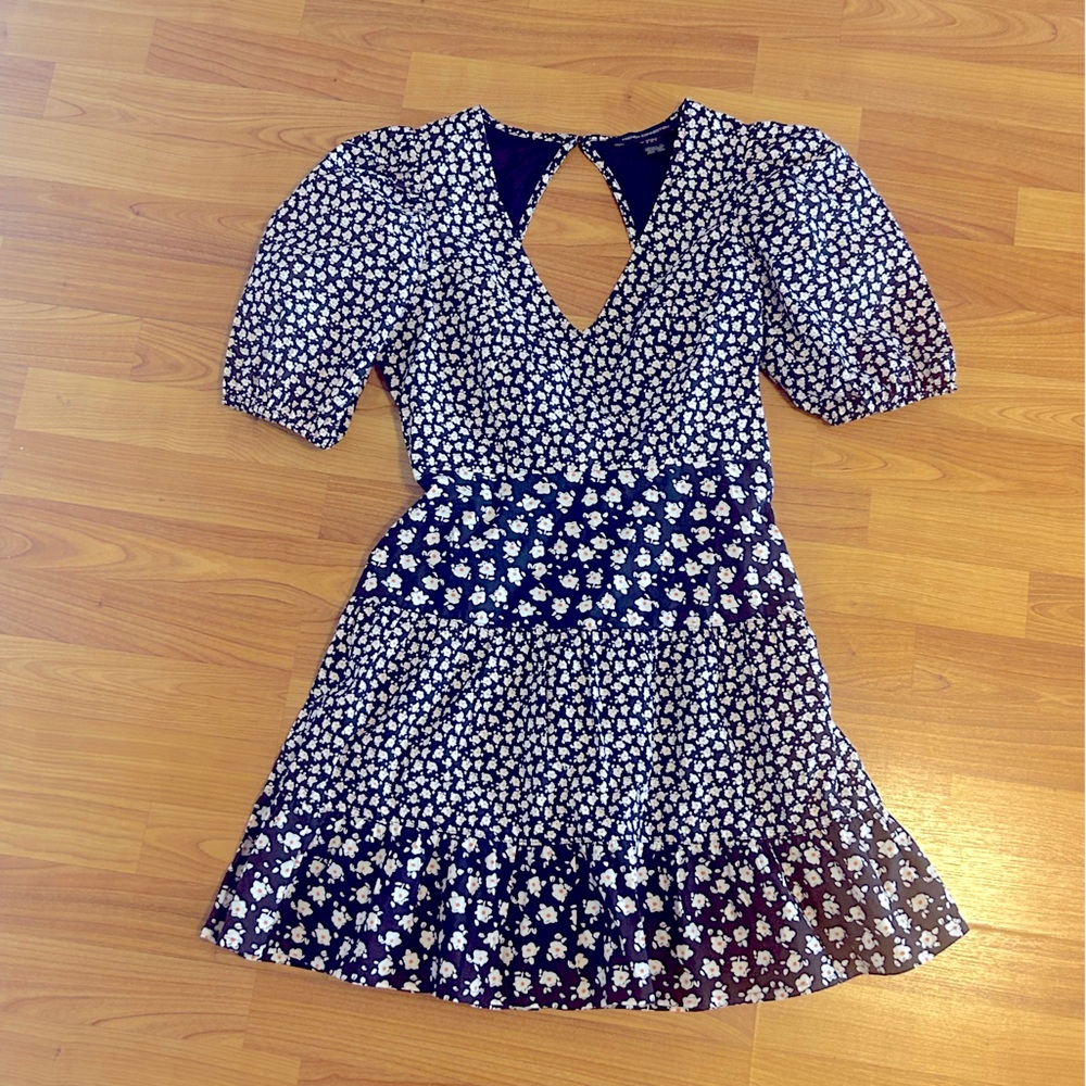 French connection blue floral puff sleeve dress size 4